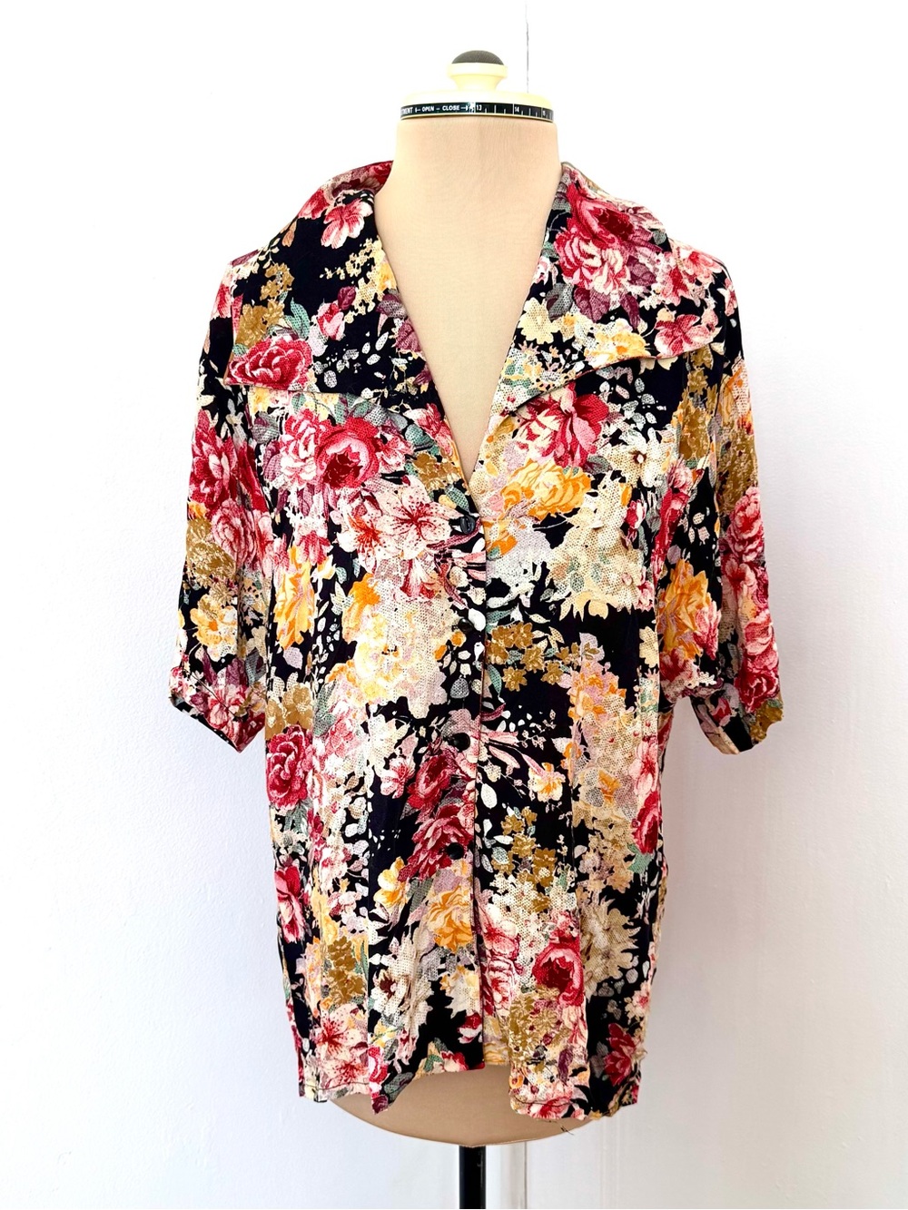 Vintage Handmade Black Floral Short-Sleeve Button-Down Shirt
